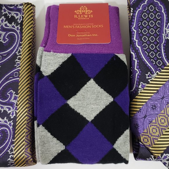 Robert Lewis Plum Necktie Hanky Socks Box 3 Set - Picture 4 of 7